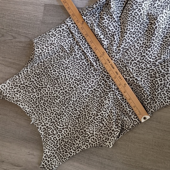 Banana Republic issa collection animal prints fit and flare size 12 - Picture 10 of 13